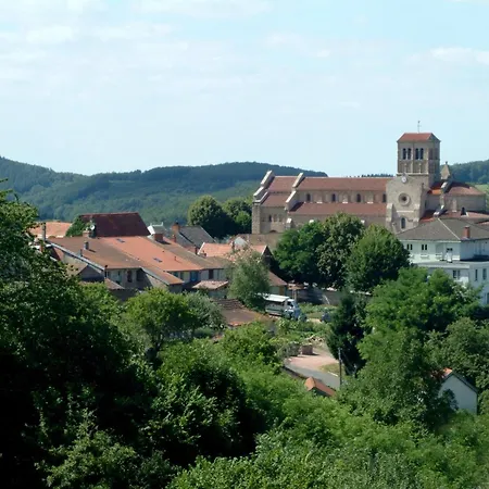 Maison Independante Avec Jardin, Animaux Acceptes, Proche Vichy - Fr-1-489-280 Dom wakacyjny *