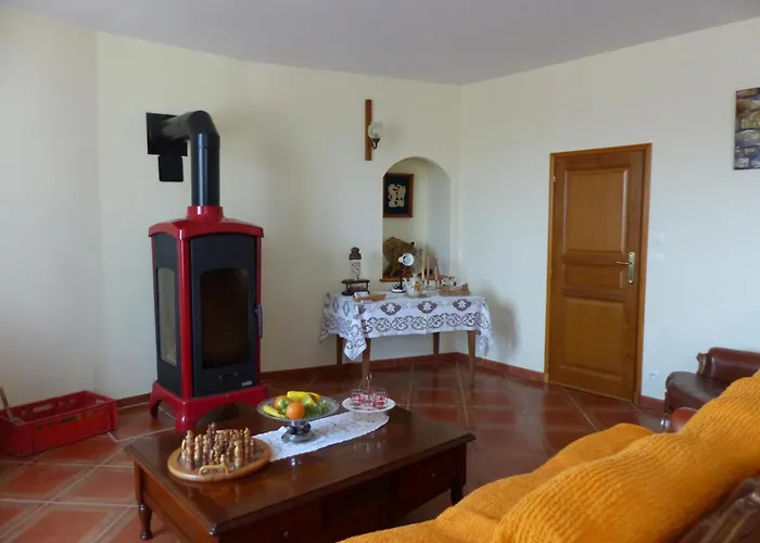 Maison Independante Avec Jardin, Animaux Acceptes, Proche Vichy - Fr-1-489-280