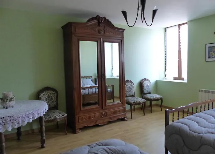 Maison Independante Avec Jardin, Animaux Acceptes, Proche Vichy - Fr-1-489-280 *